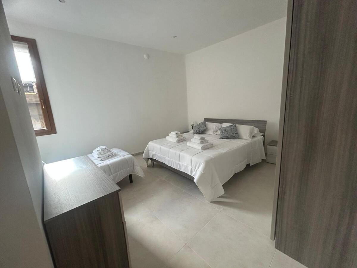 Carradori 2 Apartment-Historic Center-Autodromo Имола Екстериор снимка