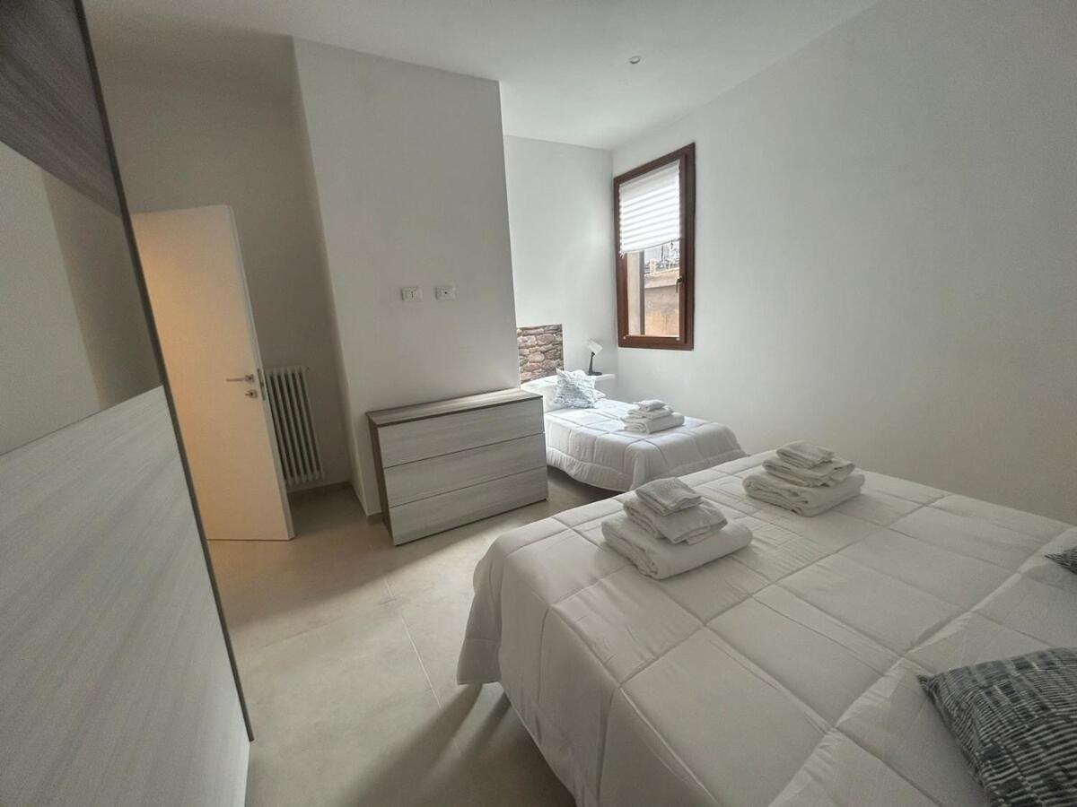Carradori 2 Apartment-Historic Center-Autodromo Имола Екстериор снимка